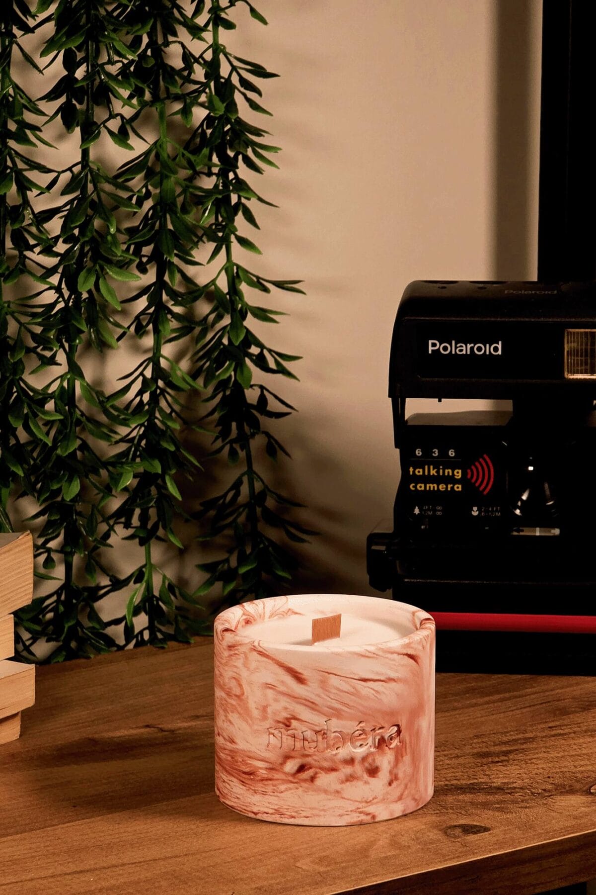 Mubéra Warm Touch – Kiremit Taş Saksı Mum (Küçük Boy) - Mubéra El Yapımı Soya Wax Mum