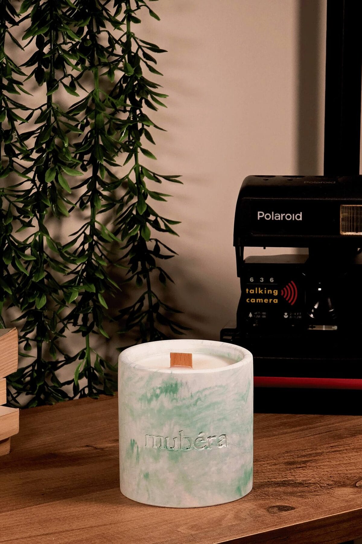 Mubéra Natural Freshness – Yeşil Taş Saksı Mum (Büyük Boy) - Mubéra El Yapımı Soya Wax Mum