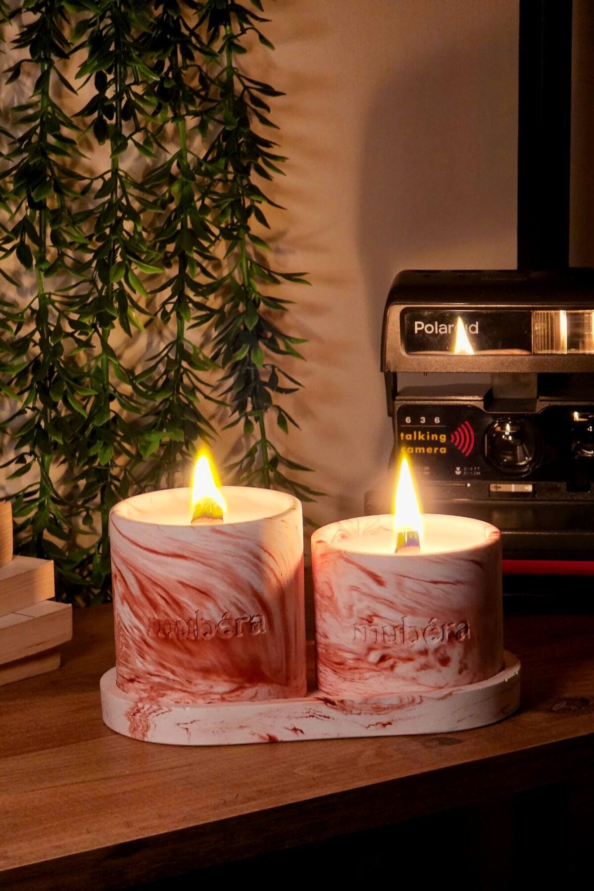 Mubéra Warm Touch – Kiremit Mum & Dekoratif Tepsi Set - Mubéra El Yapımı Soya Wax Mum